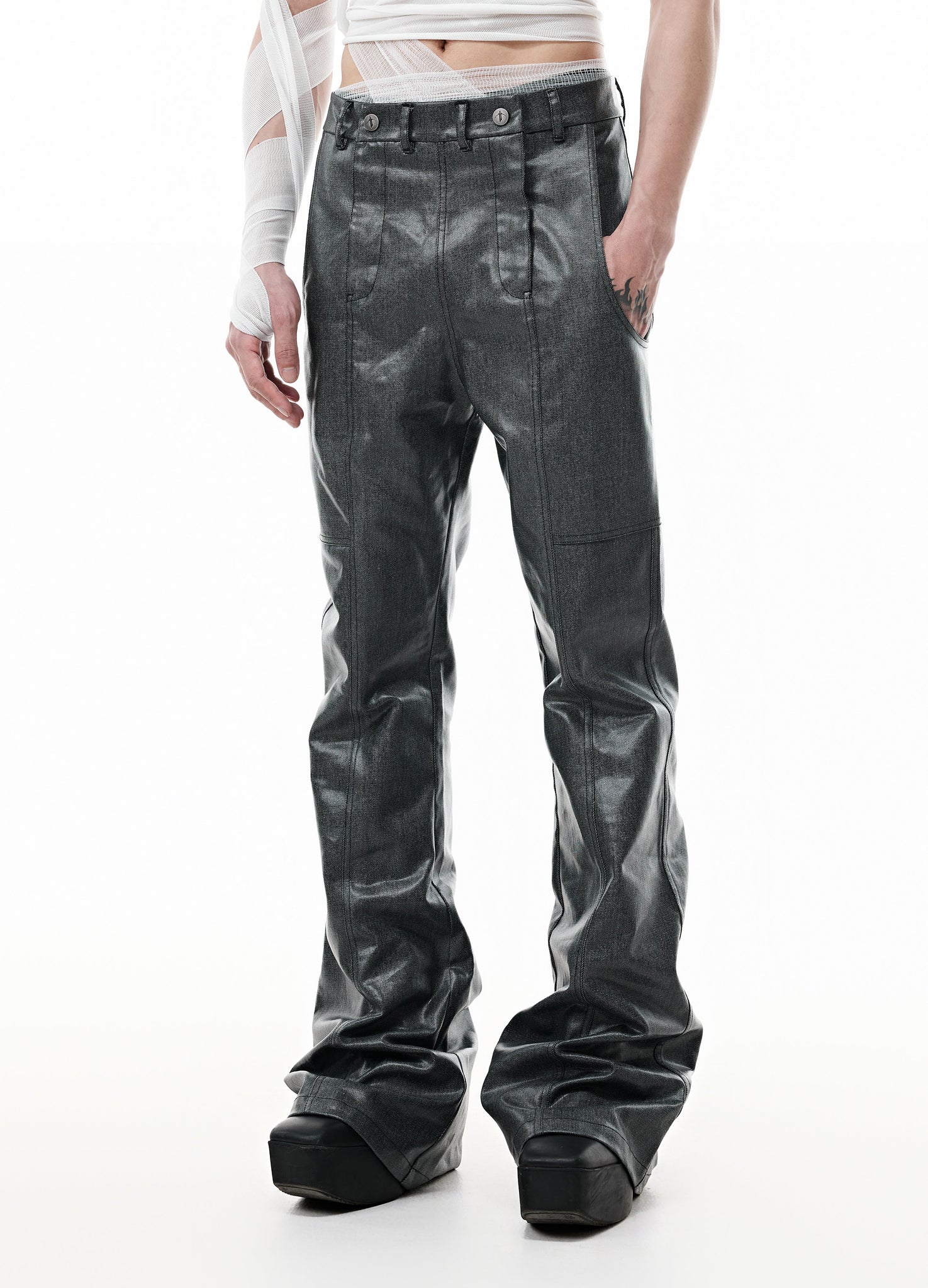 WAXED DRAPE DIVIDED PANTS