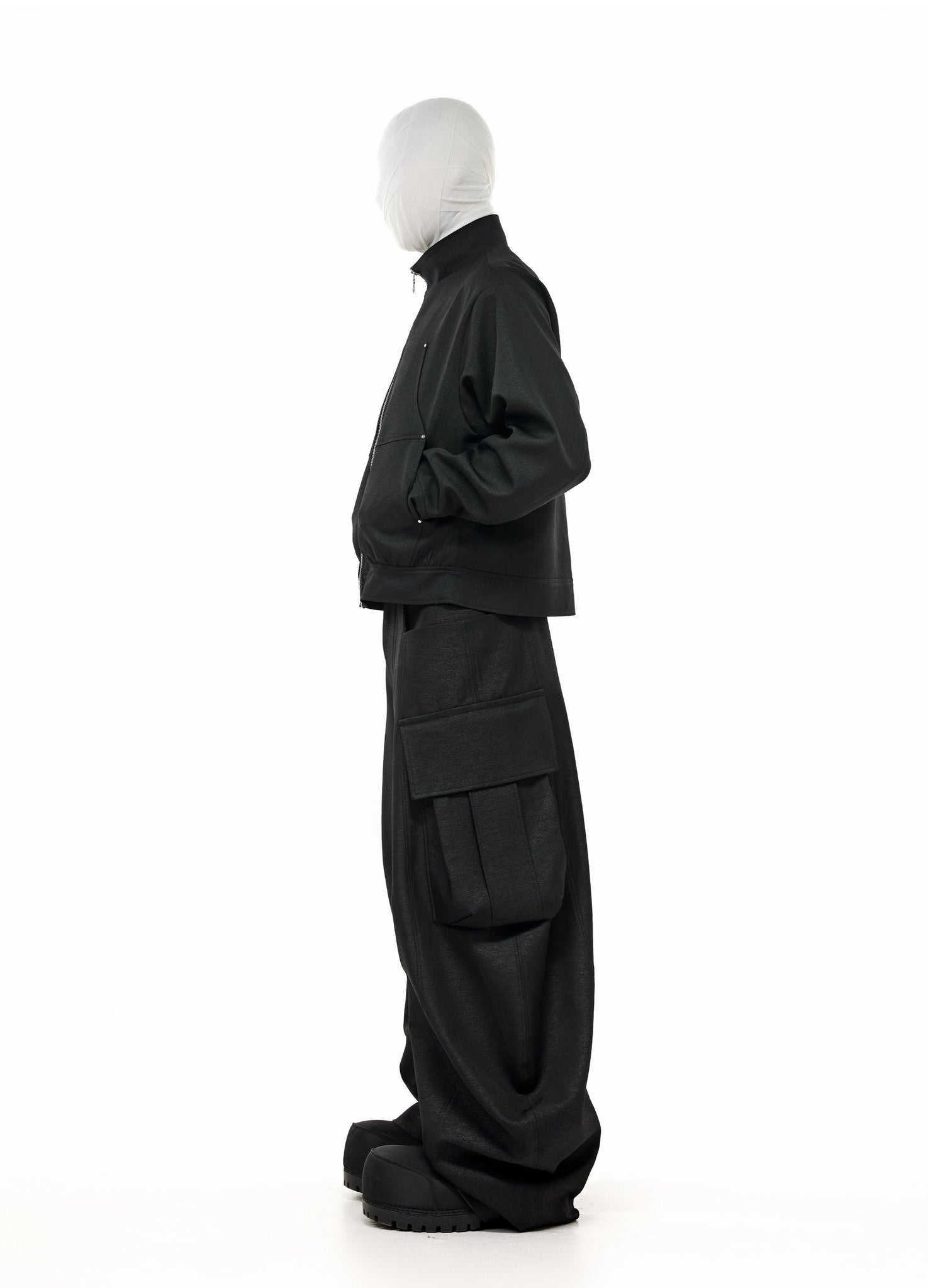 MONOLITH MULTI-POCKET JACKET
